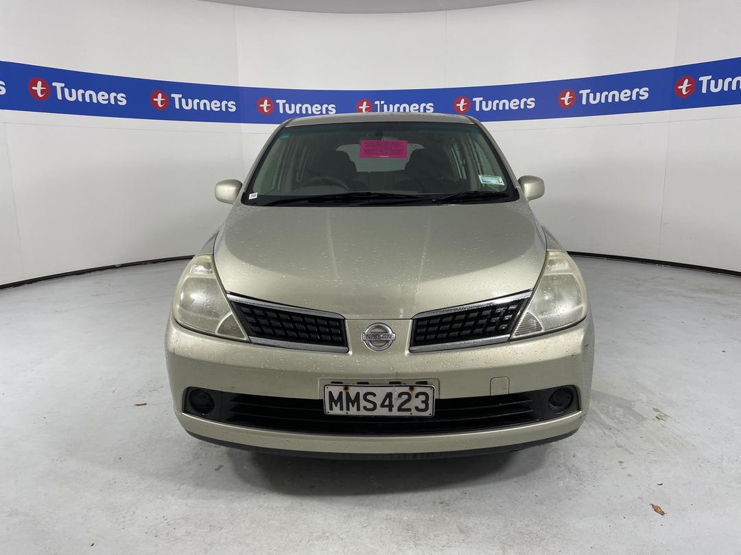 Photo '2' of Nissan Tiida