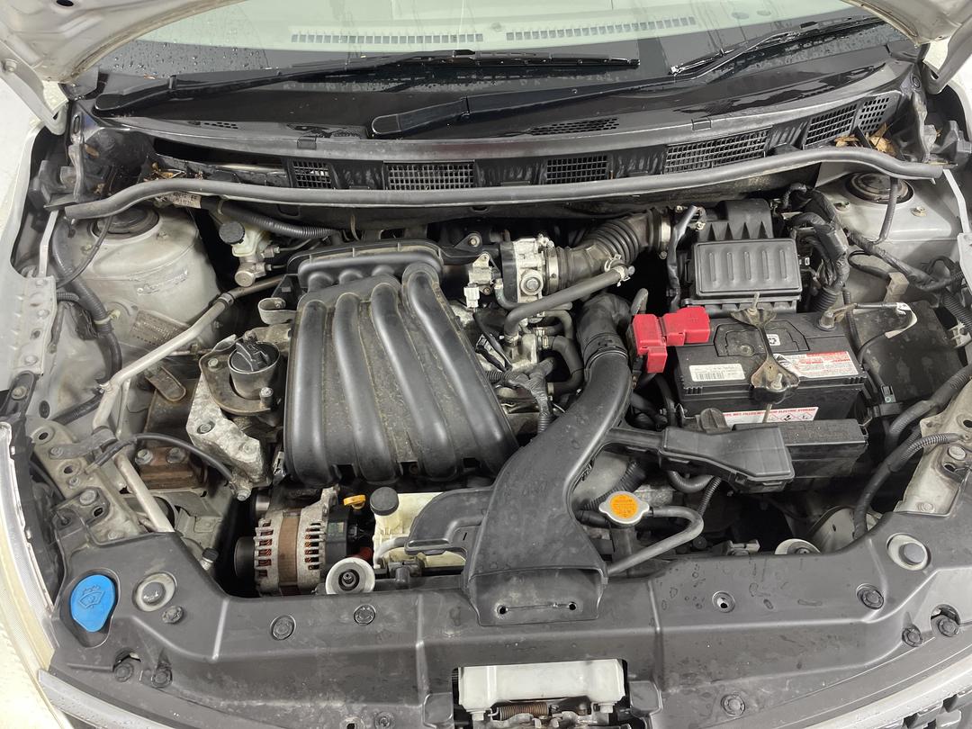 Photo '11' of Nissan Tiida