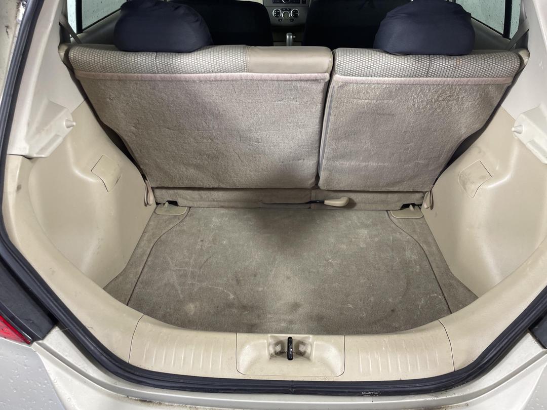 Photo '12' of Nissan Tiida