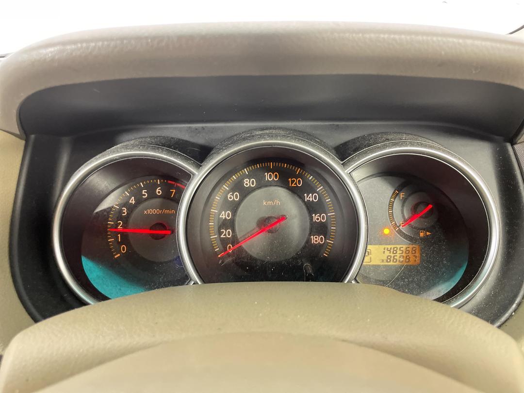 Photo '19' of Nissan Tiida