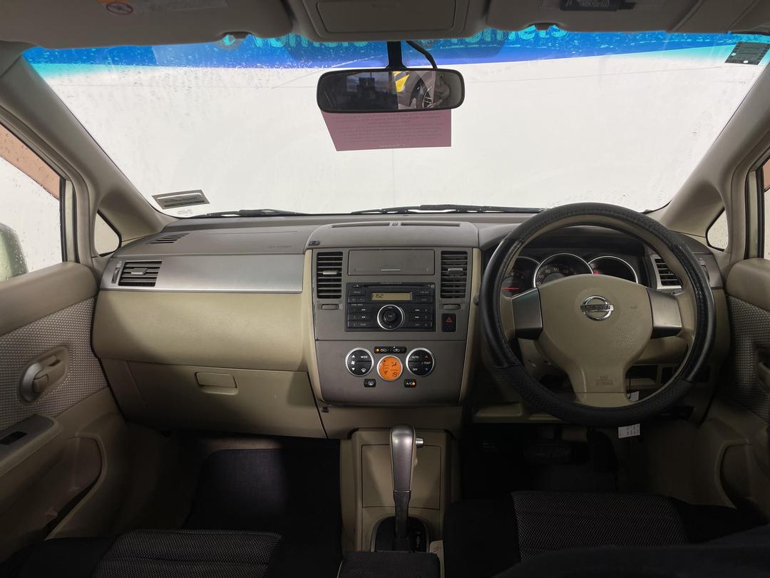 Photo '15' of Nissan Tiida