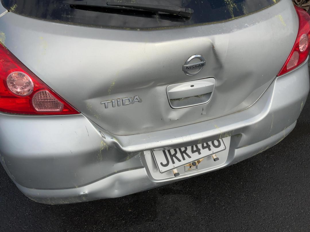 Photo '14' of Nissan Tiida