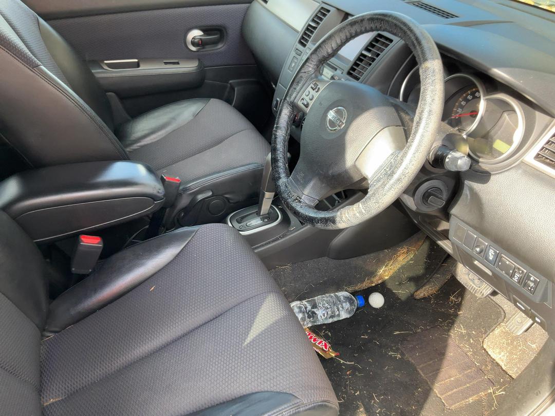 Photo '18' of Nissan Tiida