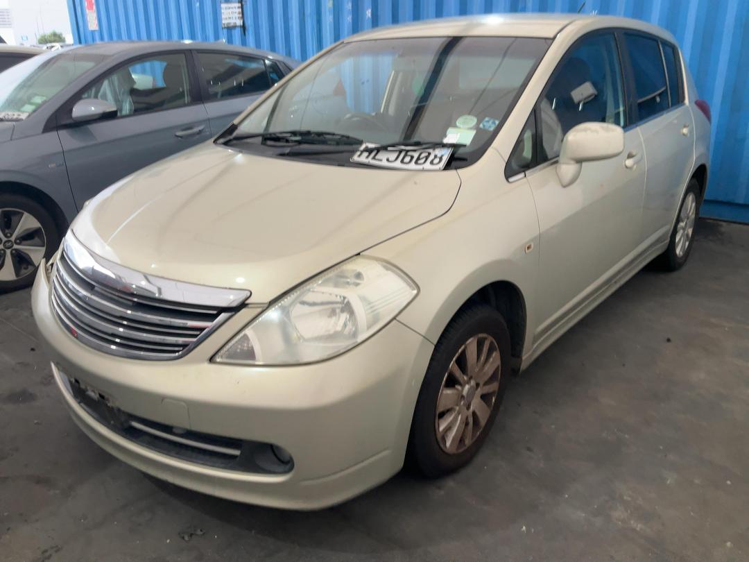 Photo '4' of Nissan Tiida