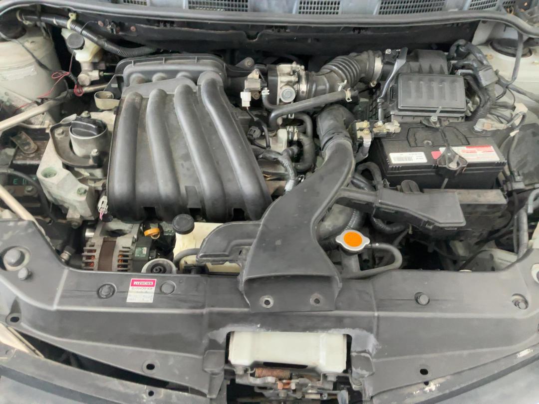 Photo '15' of Nissan Tiida