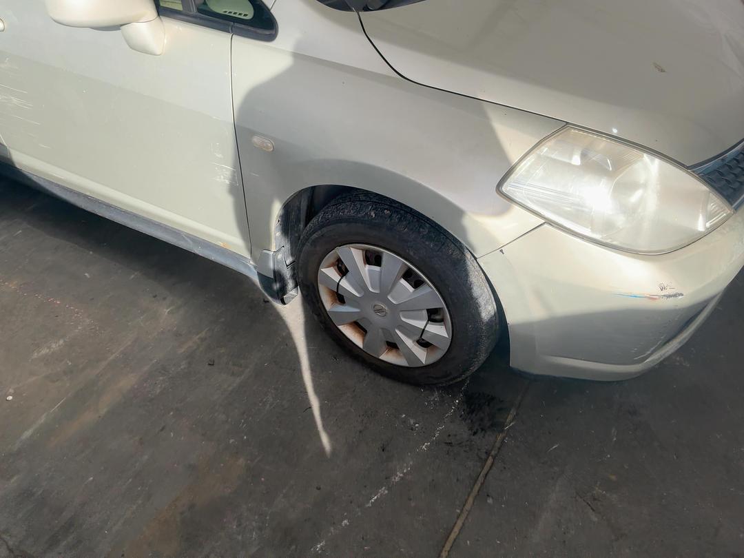 Photo '2' of Nissan Tiida