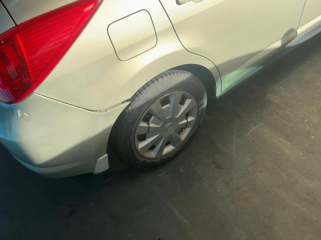 Photo '17' of Nissan Tiida