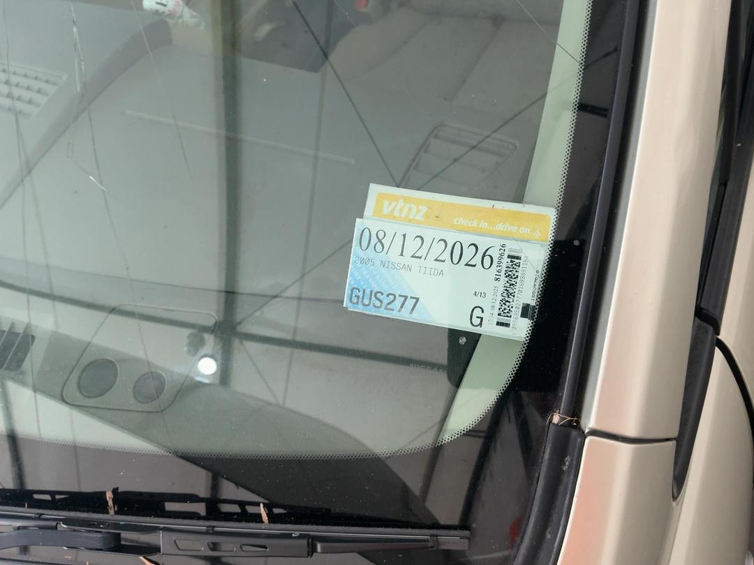 Photo '30' of Nissan Tiida