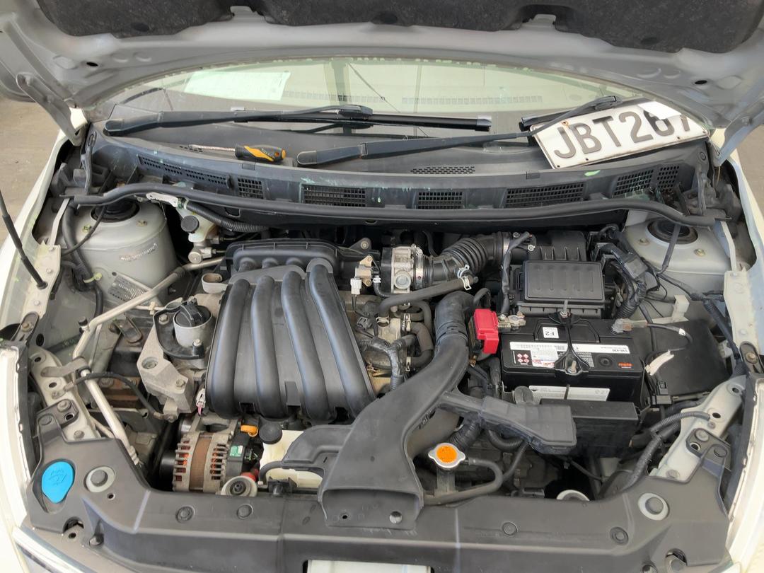 Photo '15' of Nissan Tiida