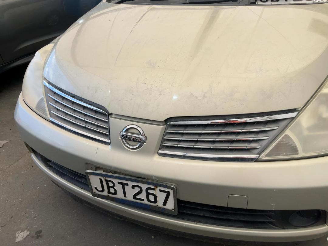 Photo '22' of Nissan Tiida