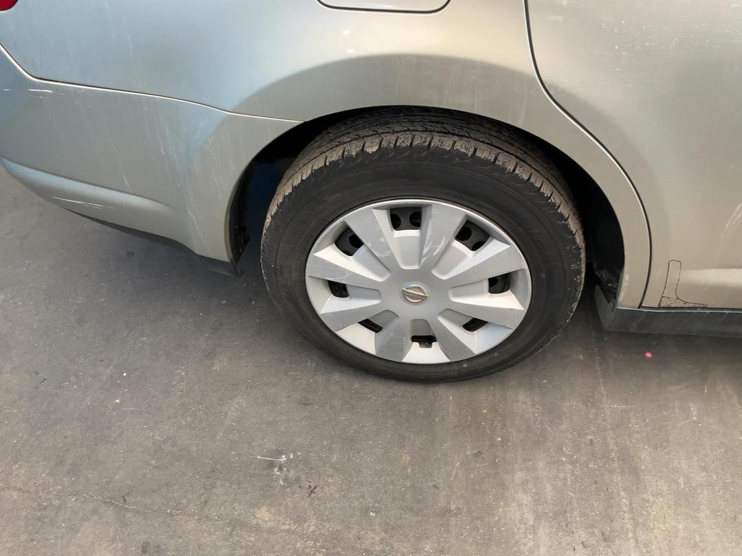 Photo '35' of Nissan Tiida