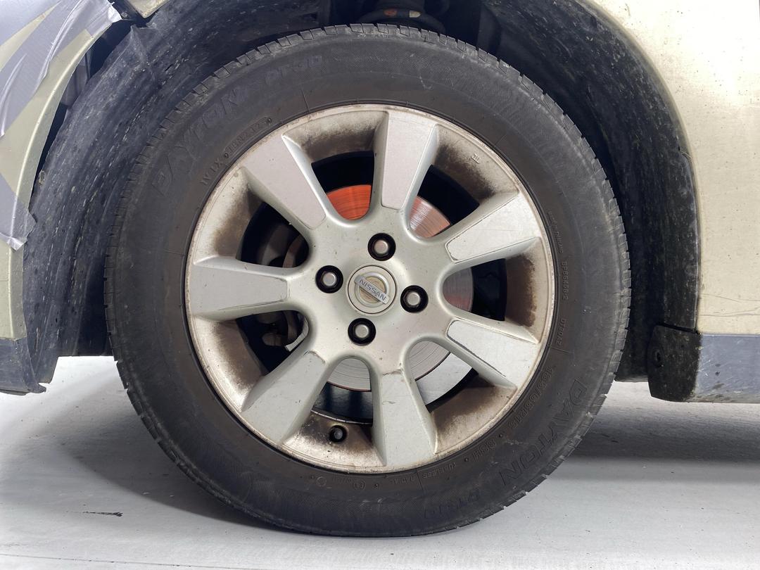 Photo '10' of Nissan Tiida