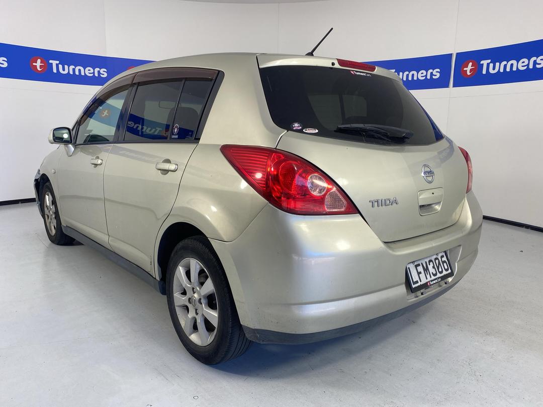 Photo '5' of Nissan Tiida