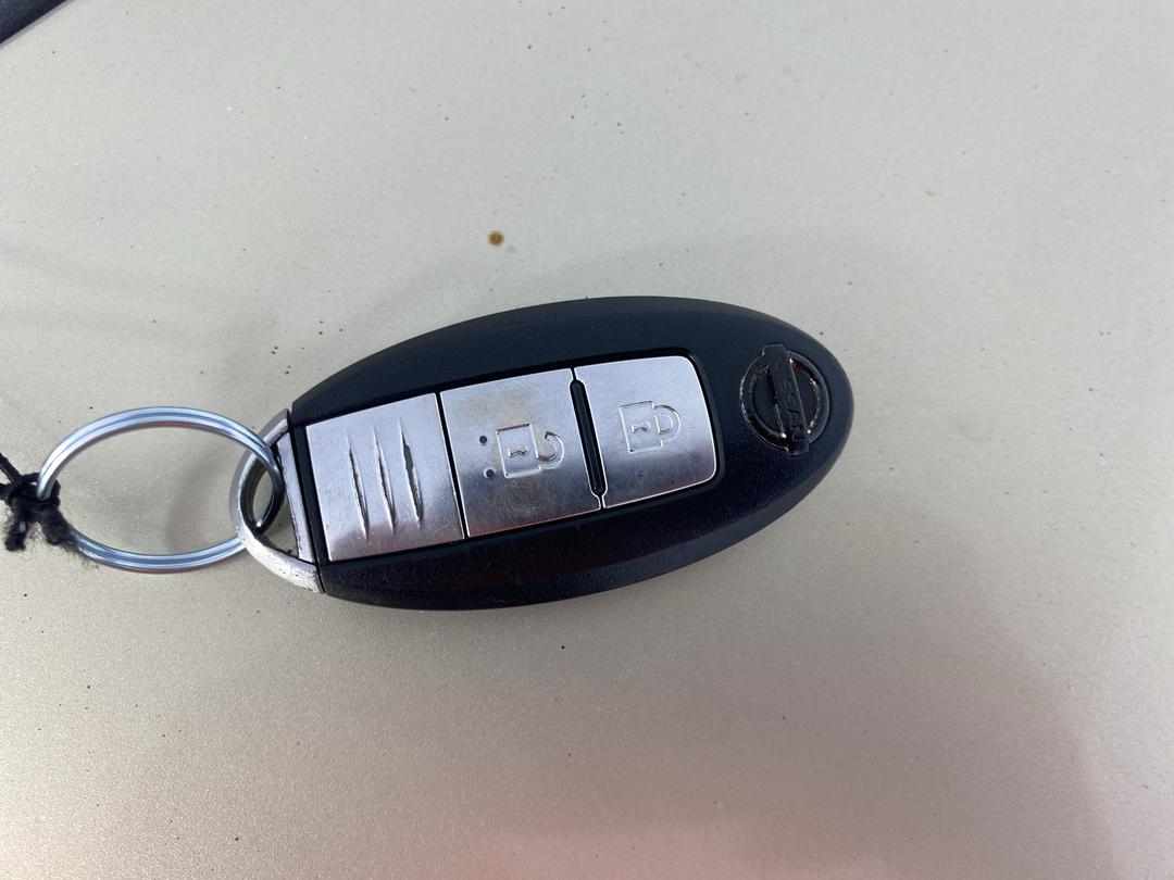 Photo '22' of Nissan Tiida