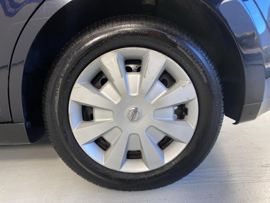 Photo '11' of Nissan Tiida