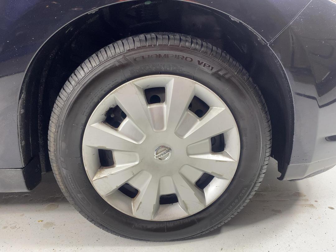 Photo '9' of Nissan Tiida