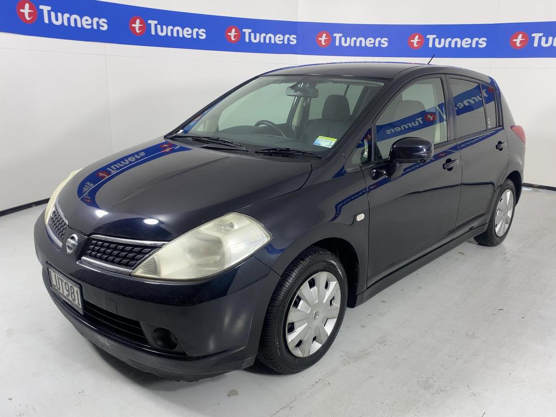 Photo '4' of Nissan Tiida