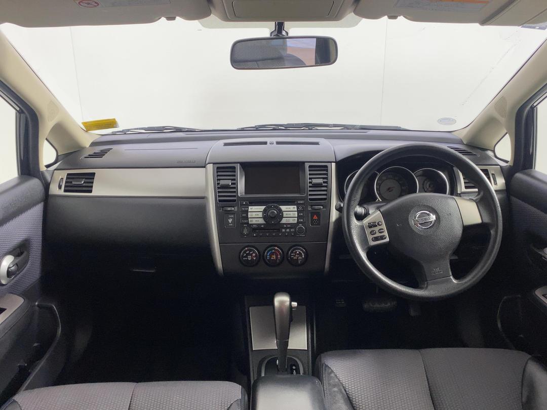 Photo '17' of Nissan Tiida