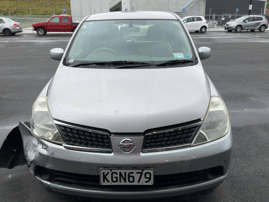 Photo '3' of Nissan Tiida Photo '3' of Nissan Tiida