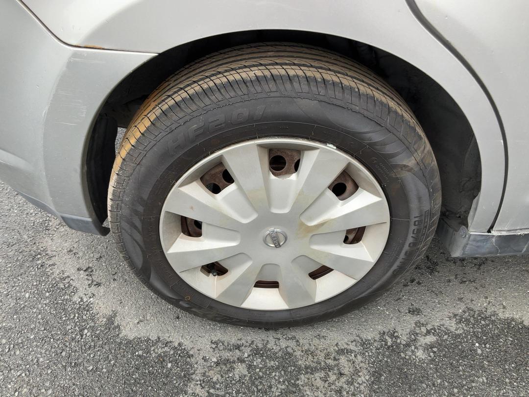 Photo '10' of Nissan Tiida Photo '10' of Nissan Tiida