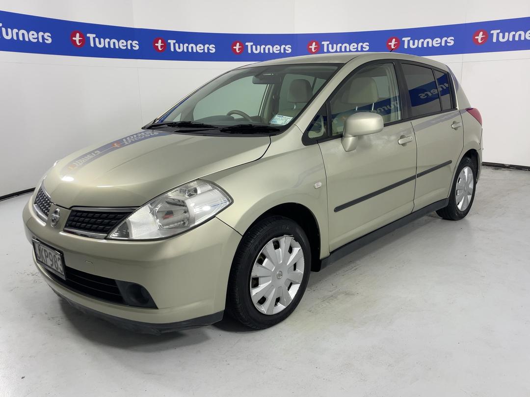 Photo '4' of Nissan Tiida