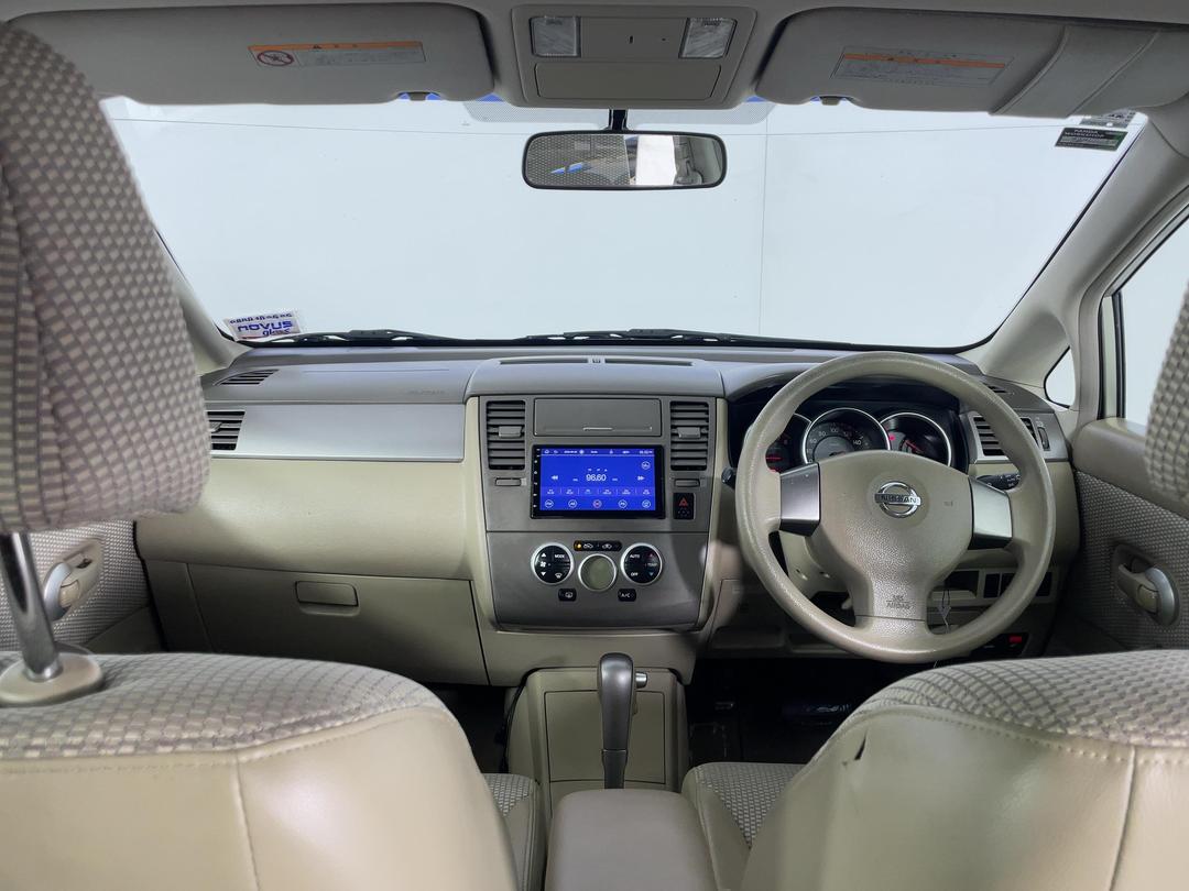 Photo '17' of Nissan Tiida