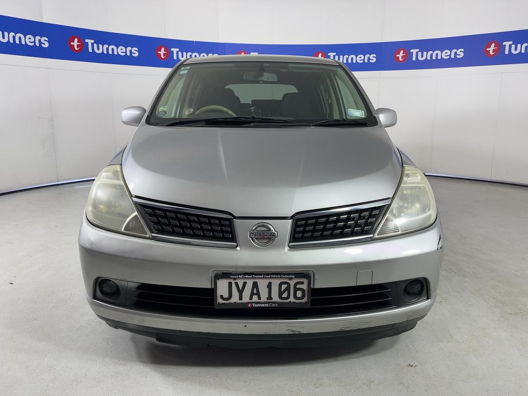 Photo '2' of Nissan Tiida