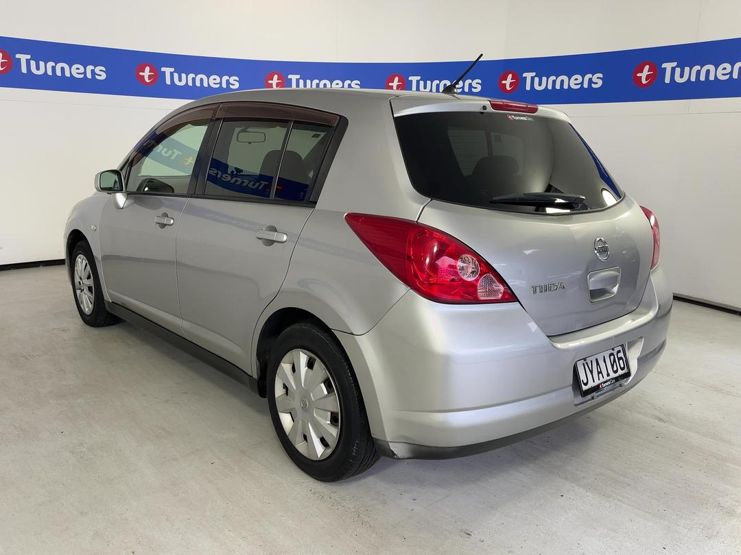 Photo '5' of Nissan Tiida