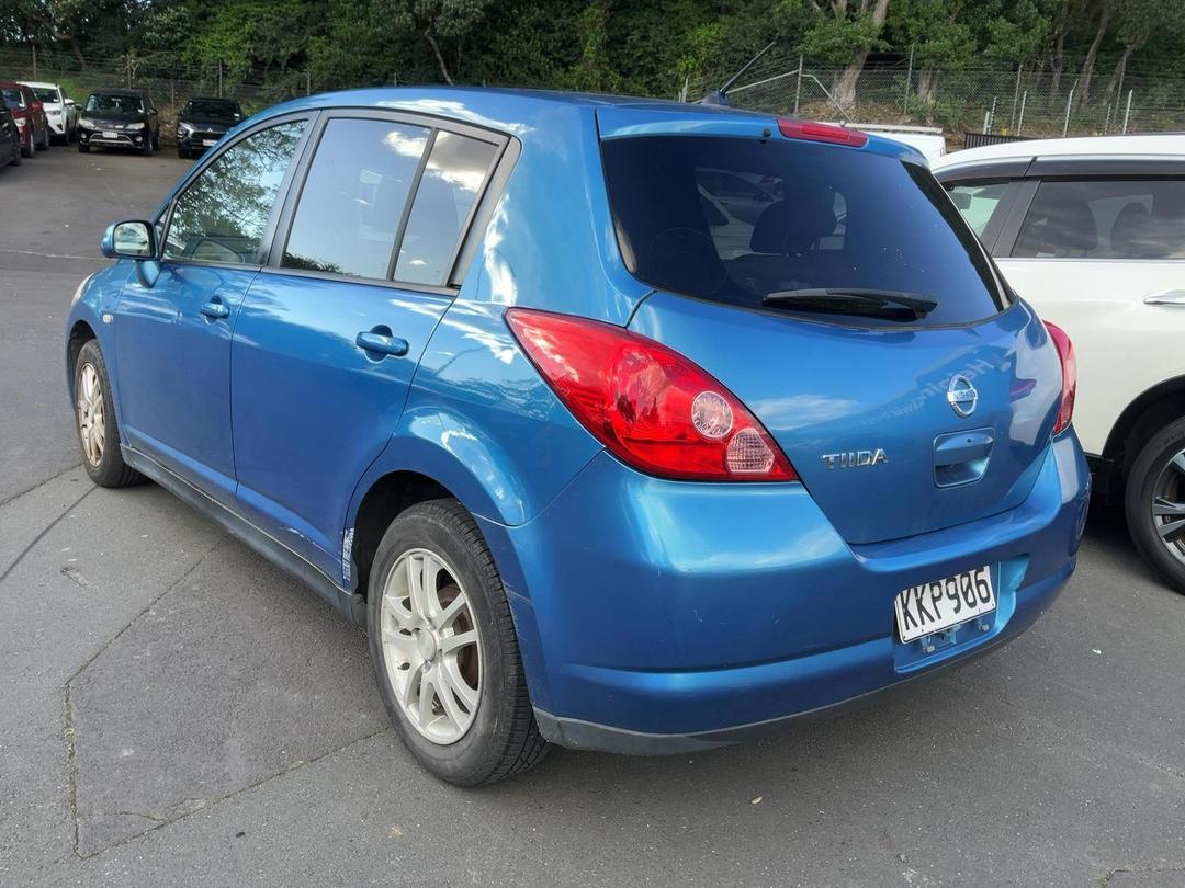 Photo '3' of Nissan Tiida Photo '3' of Nissan Tiida