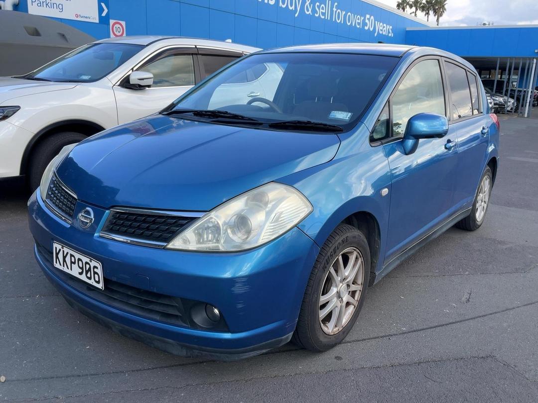 Photo '2' of Nissan Tiida Photo '2' of Nissan Tiida