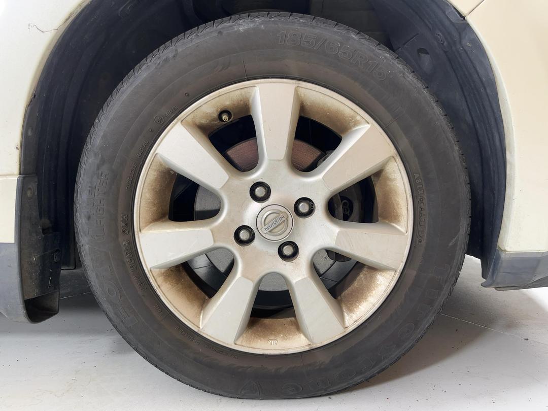 Photo '9' of Nissan Tiida