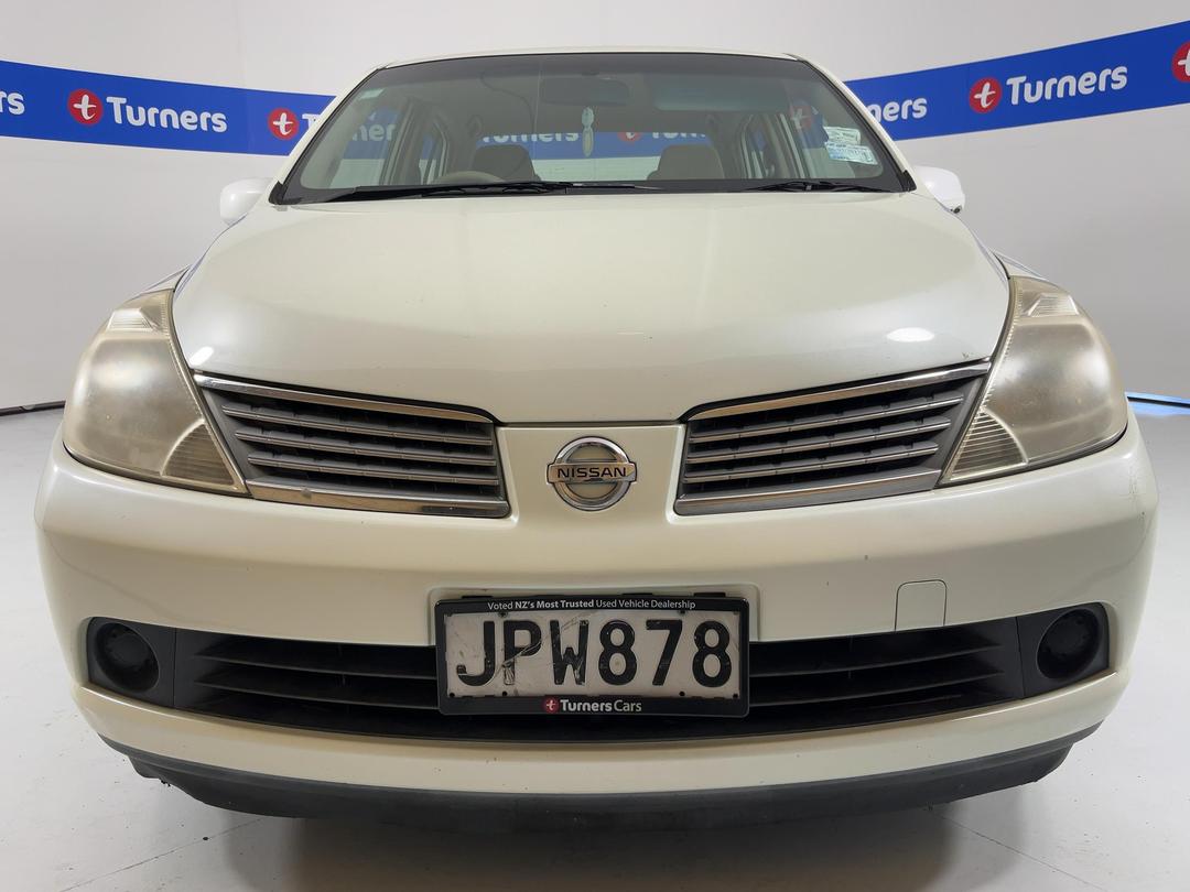 Photo '2' of Nissan Tiida
