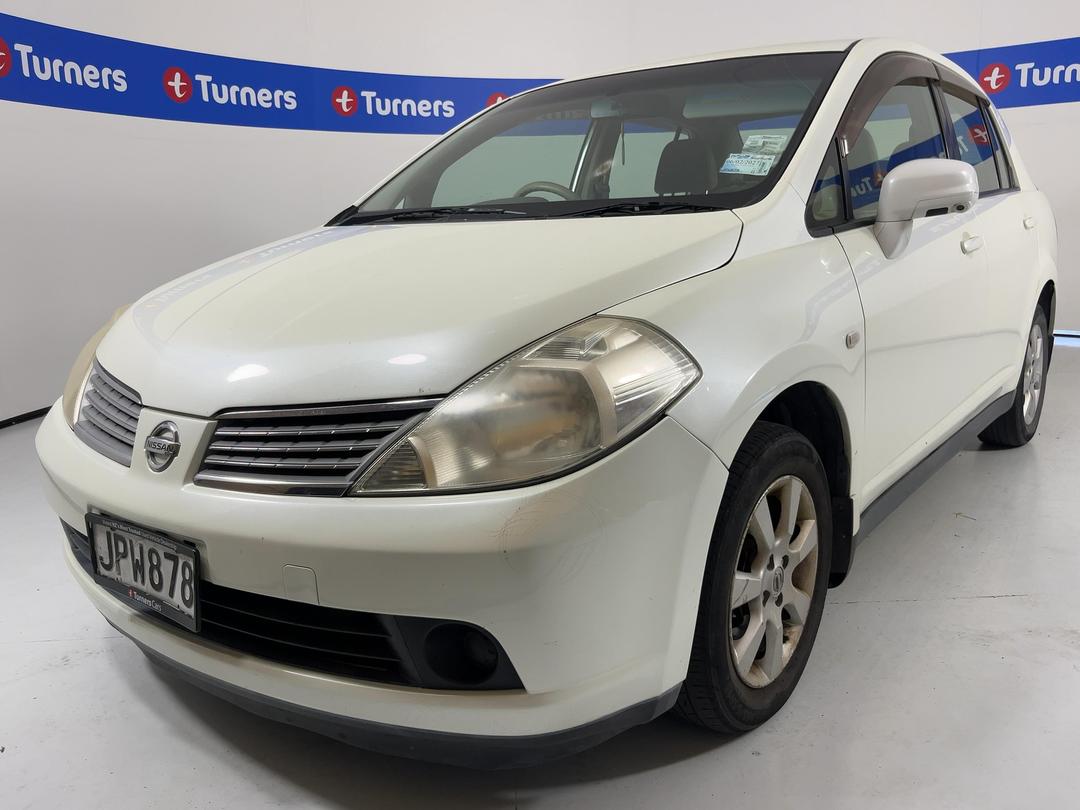 Photo '4' of Nissan Tiida
