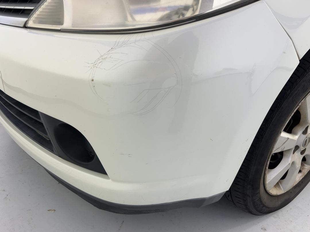Photo '29' of Nissan Tiida