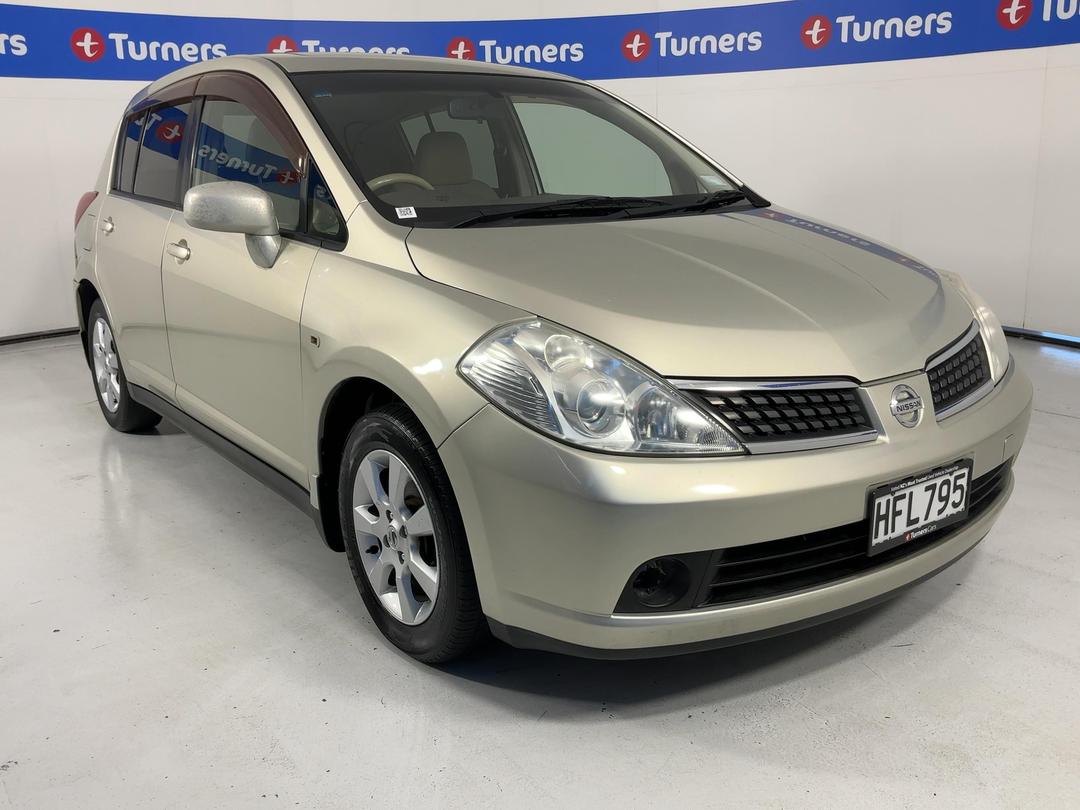 Photo '1' of Nissan Tiida