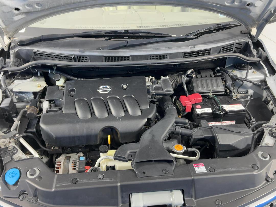 Photo '13' of Nissan Tiida