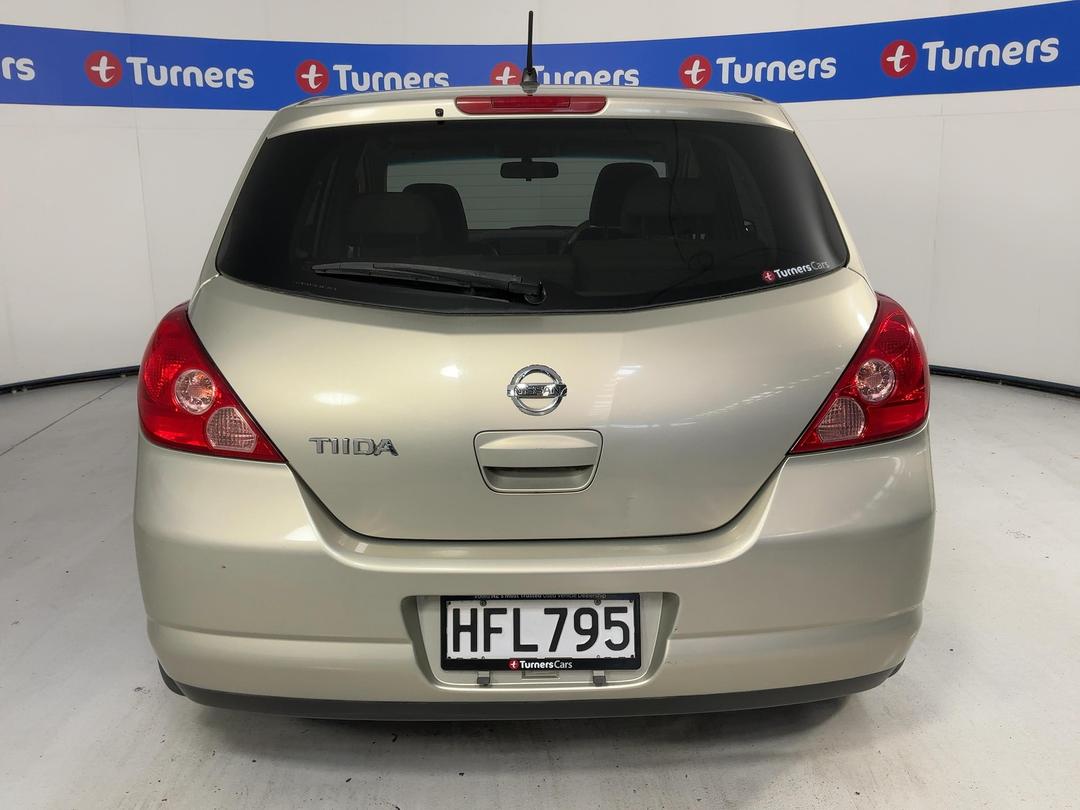 Photo '6' of Nissan Tiida
