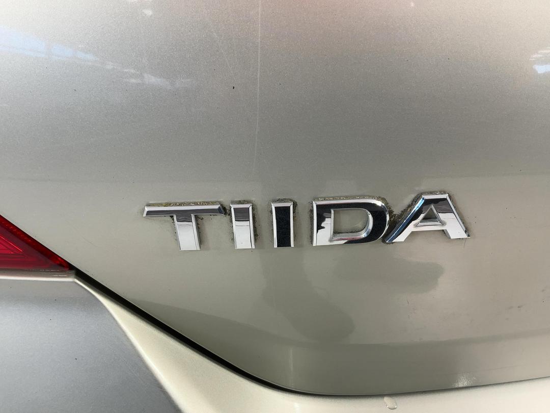 Photo '27' of Nissan Tiida