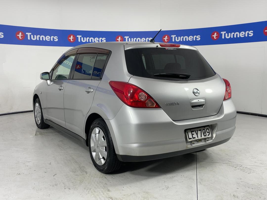 Photo '5' of Nissan Tiida