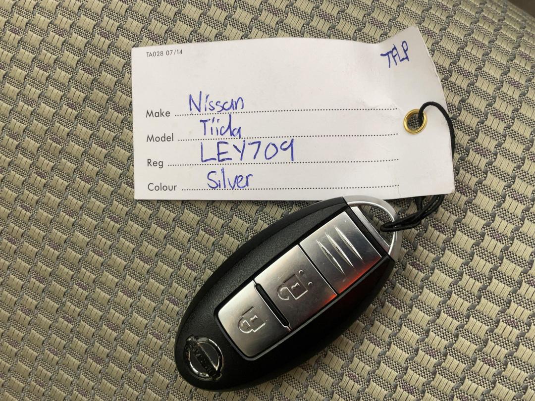Photo '22' of Nissan Tiida