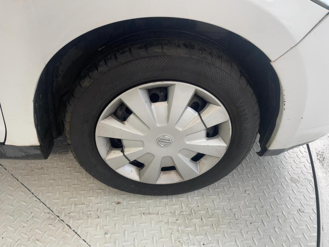 Photo '9' of Nissan Tiida