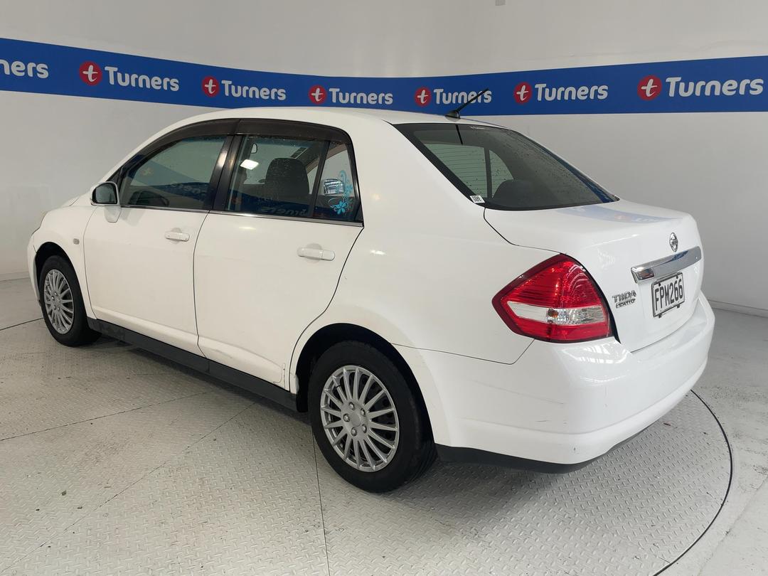 Photo '5' of Nissan Tiida