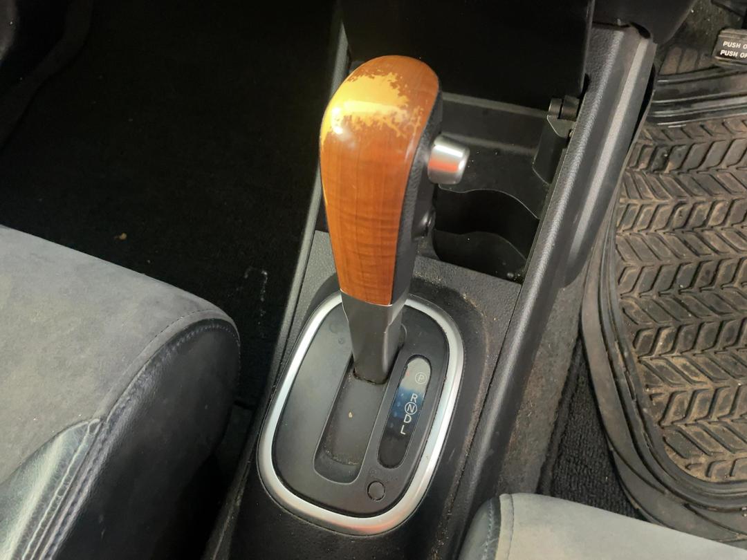 Photo '29' of Nissan Tiida