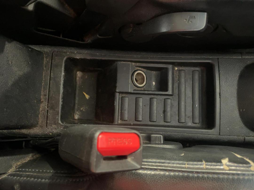 Photo '30' of Nissan Tiida