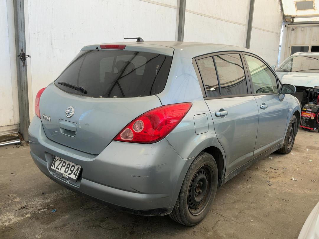 Photo '4' of Nissan Tiida