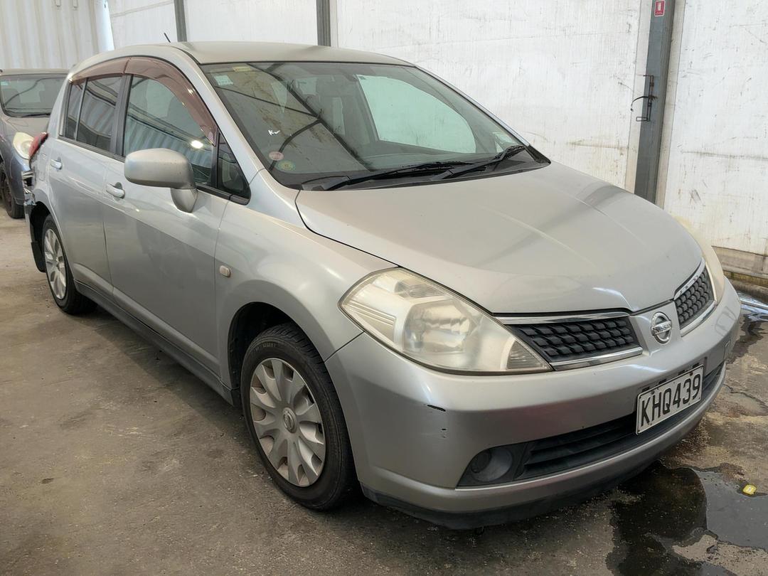 Photo '2' of Nissan Tiida Photo '2' of Nissan Tiida