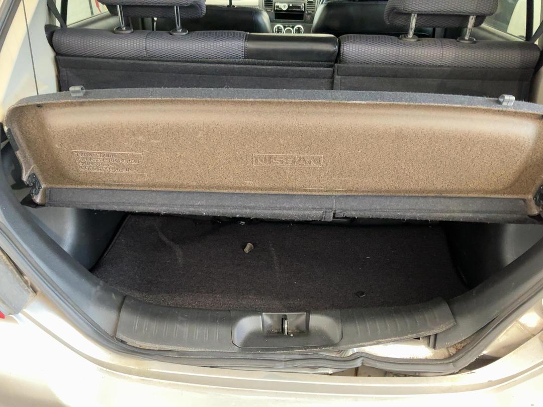 Photo '6' of Nissan Tiida Photo '6' of Nissan Tiida