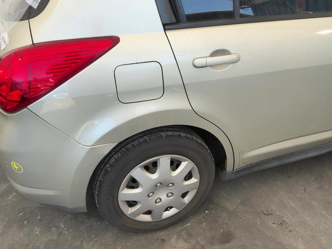 Photo '15' of Nissan Tiida Photo '15' of Nissan Tiida