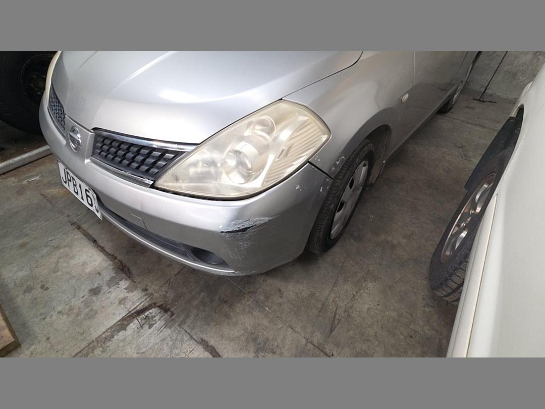 Photo '9' of Nissan Tiida Photo '9' of Nissan Tiida