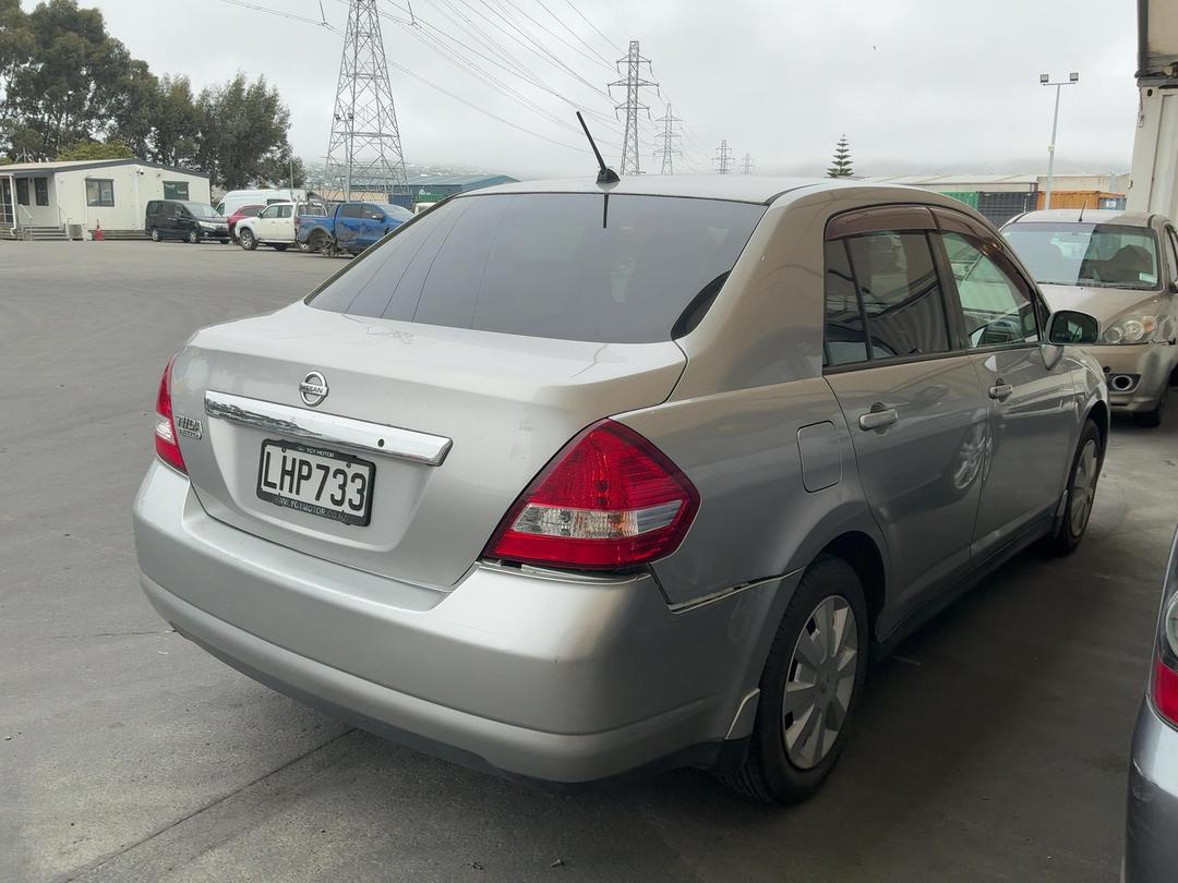 Photo '4' of Nissan Tiida Latio